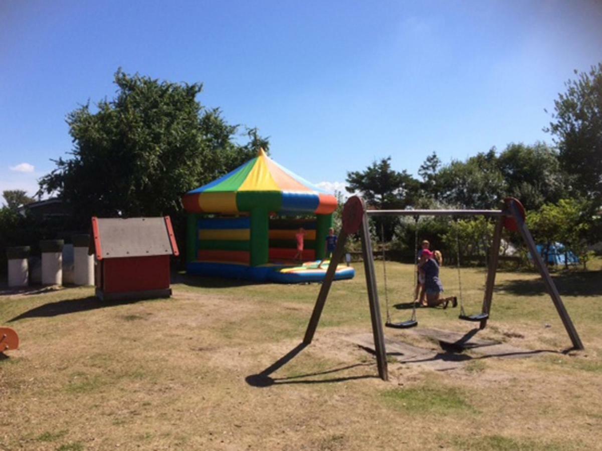 Chalet Zilt Ameland 홀륌 외부 사진
